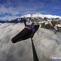 G02468211 200x200 Über den Wolken fliegen!