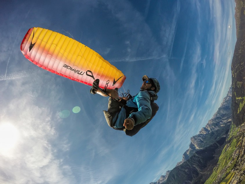 Jeden Tag Flugwetter über Wochen, das ist der Sommer 2015! Wie sieht so ein typischer Tag im Airpark Lienzer Dolomiten aus? 07:00 Uhr Frühstück und Computerarbeit bis 08 Uhr 30. Um 09:00 Uhr geht es...